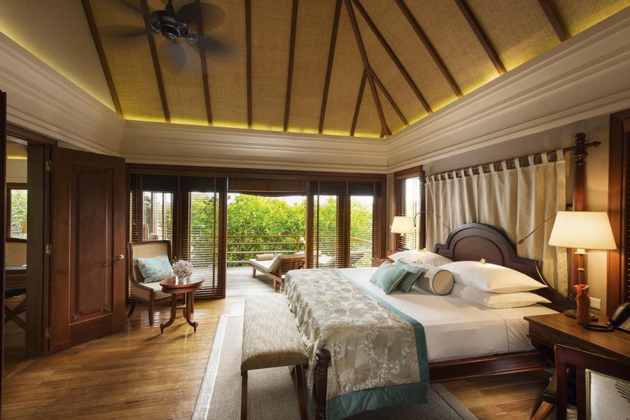 Constance Prince Maurice Poste de Flacq Exterior photo A bedroom at the resort
