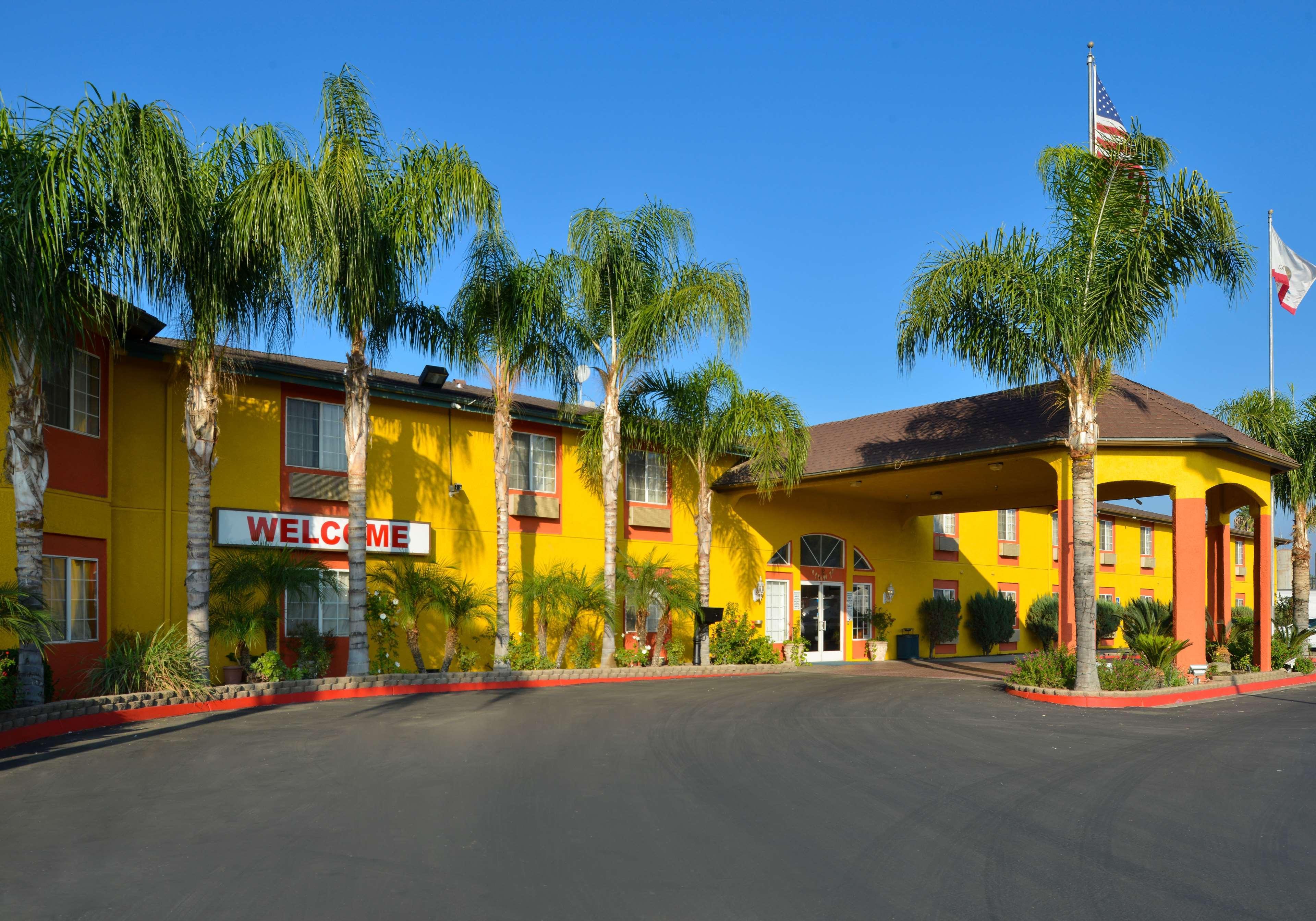 Constance Prince Maurice Poste de Flacq Exterior photo The hotel in 2011
