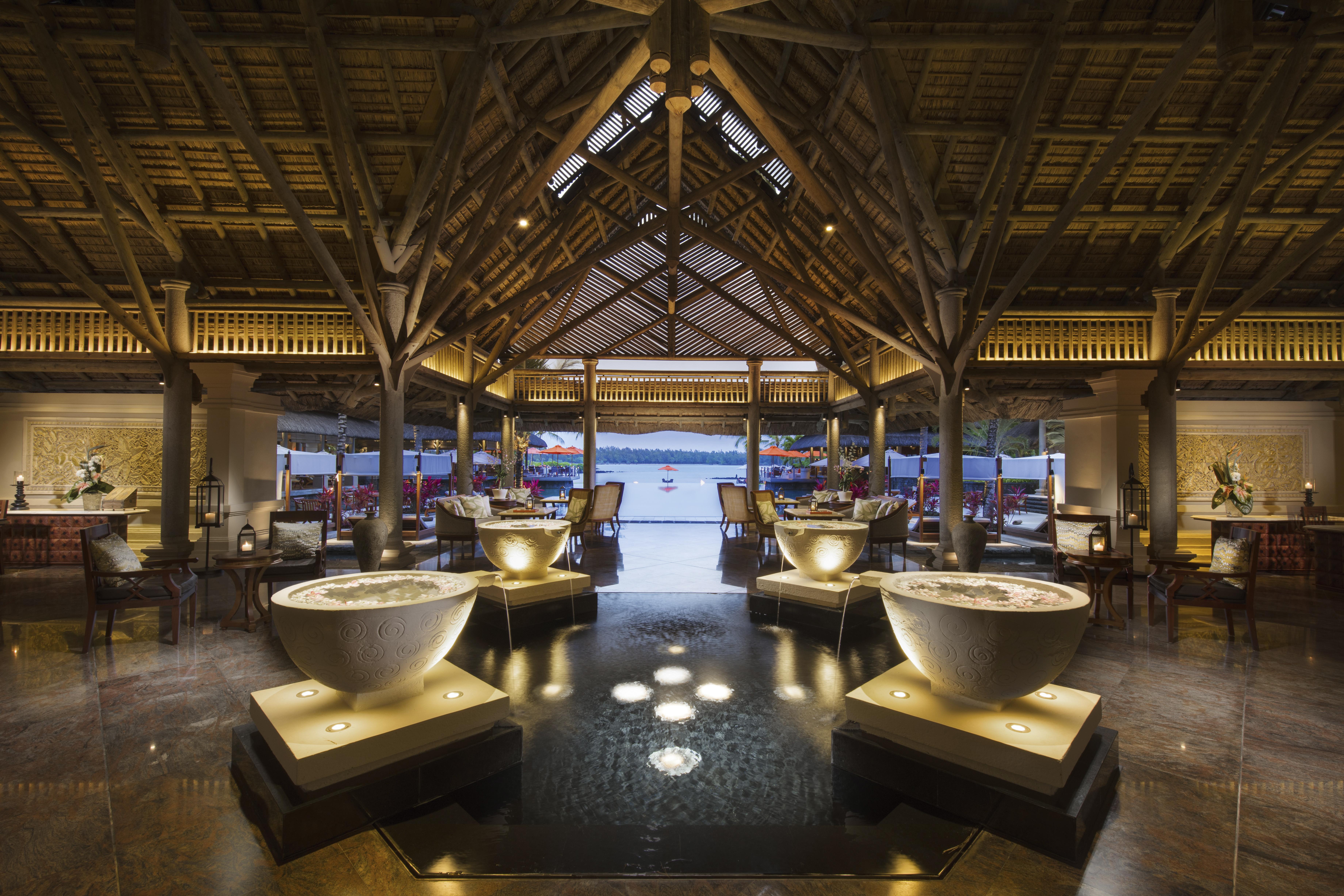 Constance Prince Maurice Poste de Flacq Exterior photo The restaurant at the resort