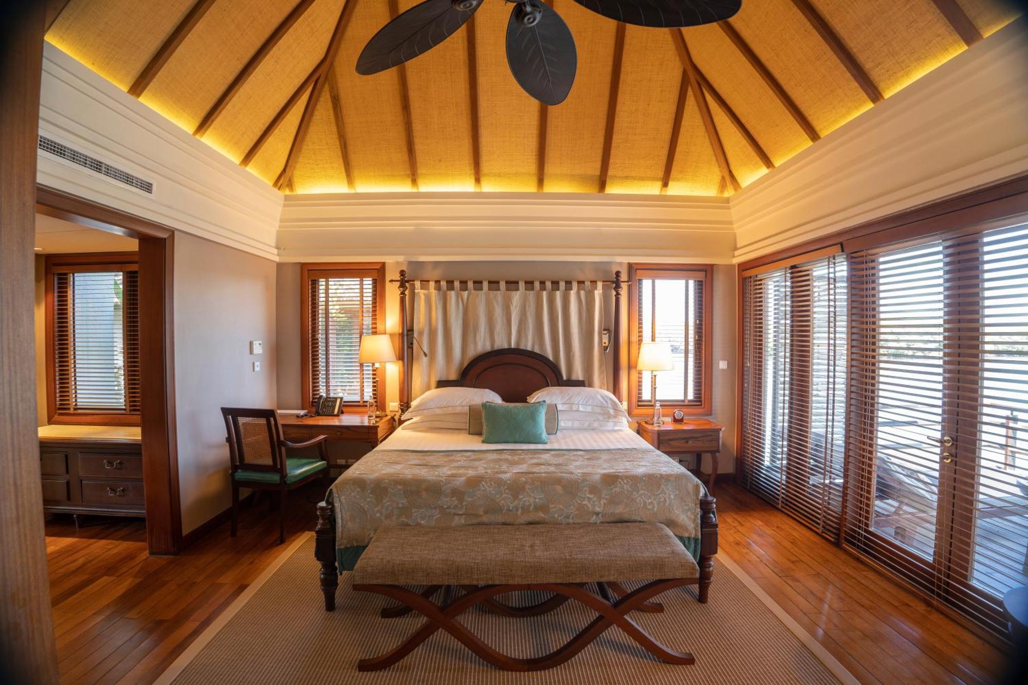 Constance Prince Maurice Poste de Flacq Exterior photo A bedroom at the resort