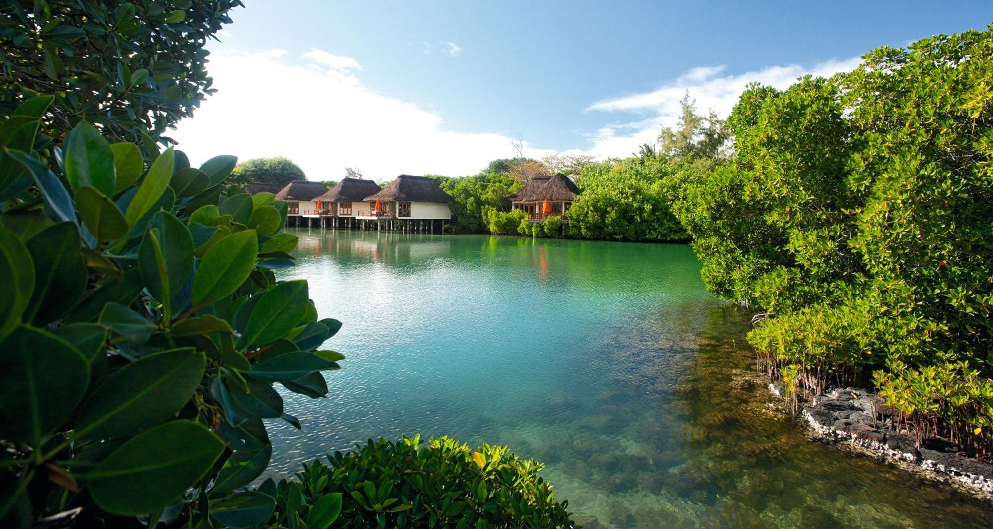 Constance Prince Maurice Poste de Flacq Exterior photo The lagoon at the resort