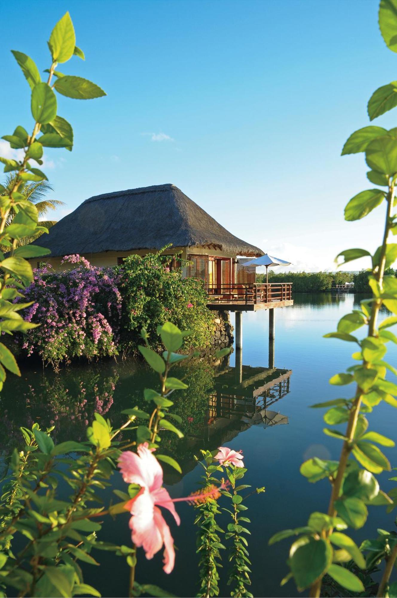 Constance Prince Maurice Poste de Flacq Exterior photo The resort's lake villas